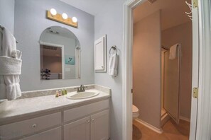 Combined shower/bathtub