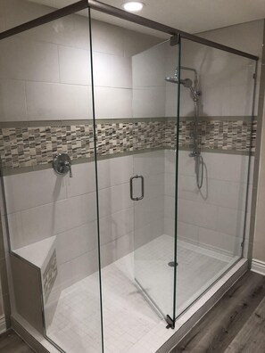 Hair dryer, towels - The Forest Country Club (Fort Myers)