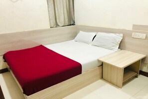 Deluxe Room | Free WiFi - Hotel Sanjary (Mumbai)