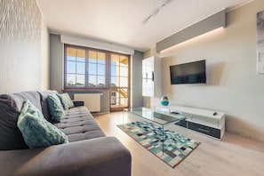 Apartamento (40) | Zona de estar | Televisión de pantalla plana de 30 pulgadas con canales por satélite