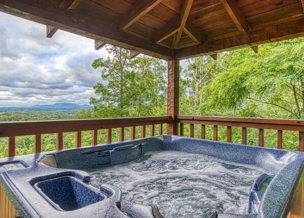 مغطس سبا خارجي