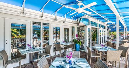 Spacious, waterfront condo with outdoor pool, tennis, & volleyball