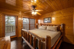 8 bedrooms, free WiFi, bed sheets