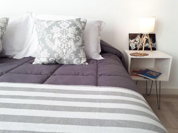 1 chambre, fer et planche à repasser, Wi-Fi, draps fournis