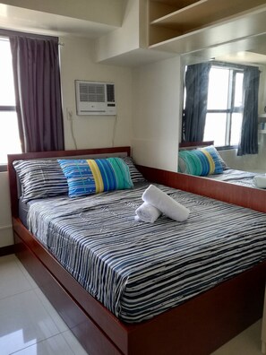 1 bedroom, internet, wheelchair access - Your Home Away* @ Horizons 101 condominium. (Cebu City)