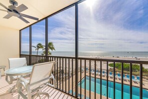 A heated pool - OCEAN'S REACH 2B3: 3rd Floor, Gulf-Front w/Awesome Views, All Amenities Open! (Sanibel Island)