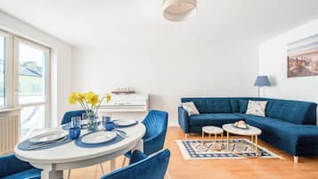 Apartment (2/37) | Living area