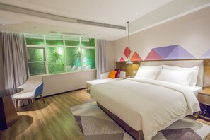 遮光窗帘、隔音、熨斗/熨板、免费 WiFi