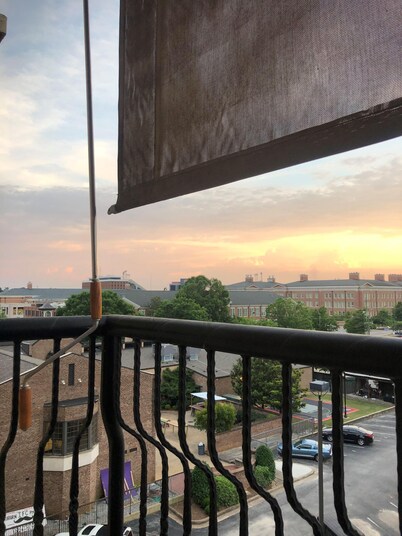 Luxury Rental with View of Football Stadium and 2 Blocks from Toomer's Corner