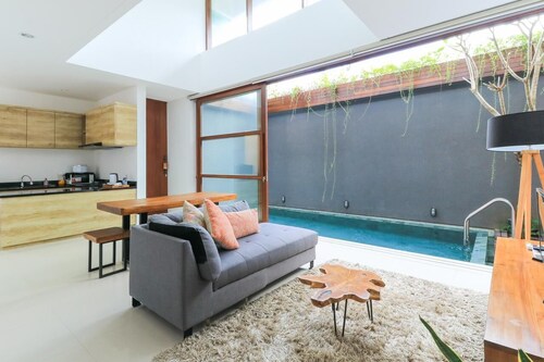 Vegaz home private pool