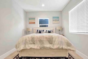 2 habitaciones, tabla de planchar con plancha, wifi y ropa de cama 