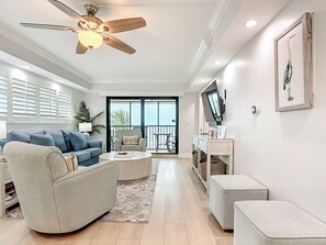 TV, offices - OCEAN'S REACH 2D4: 2-Bdrm, Top Floor/Corner Unit, All Amenities Open! (Sanibel Island)