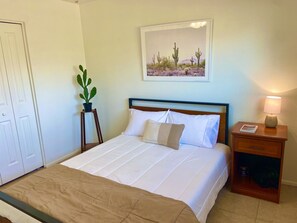 3 soverom, strykejern/-brett, reiseseng for barn og wi-fi (inkludert)