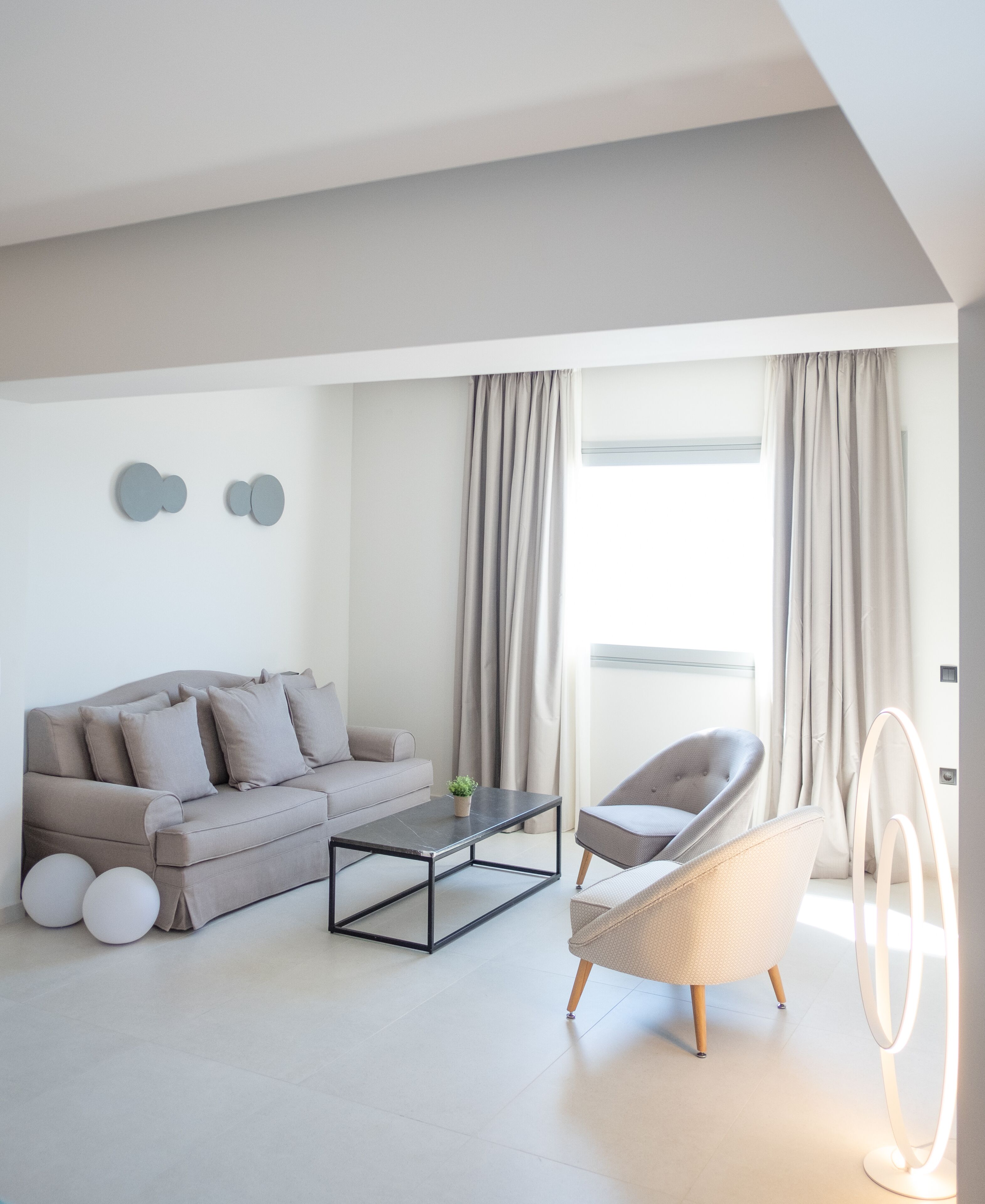 suite, sea view | 1 bedroom, premium bedding, minibar, in-room safe