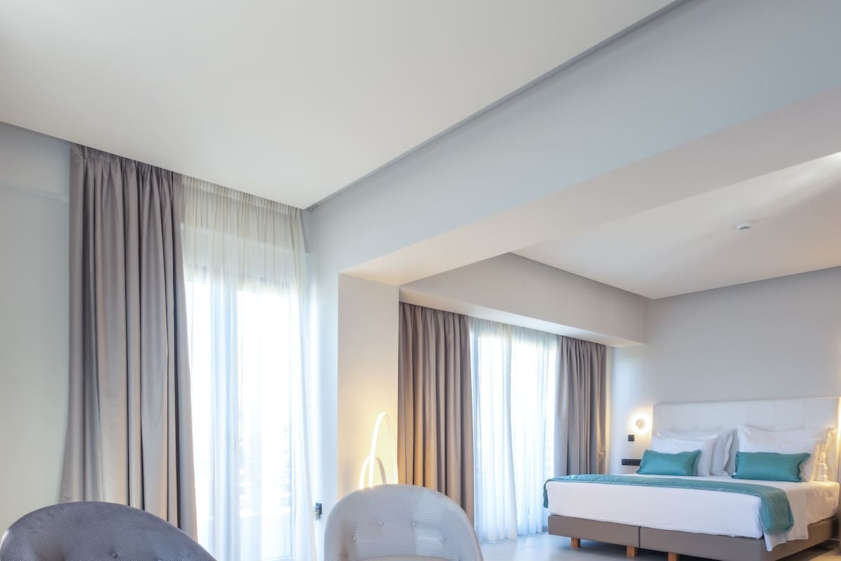 suite, sea view | 1 bedroom, premium bedding, minibar, in-room safe
