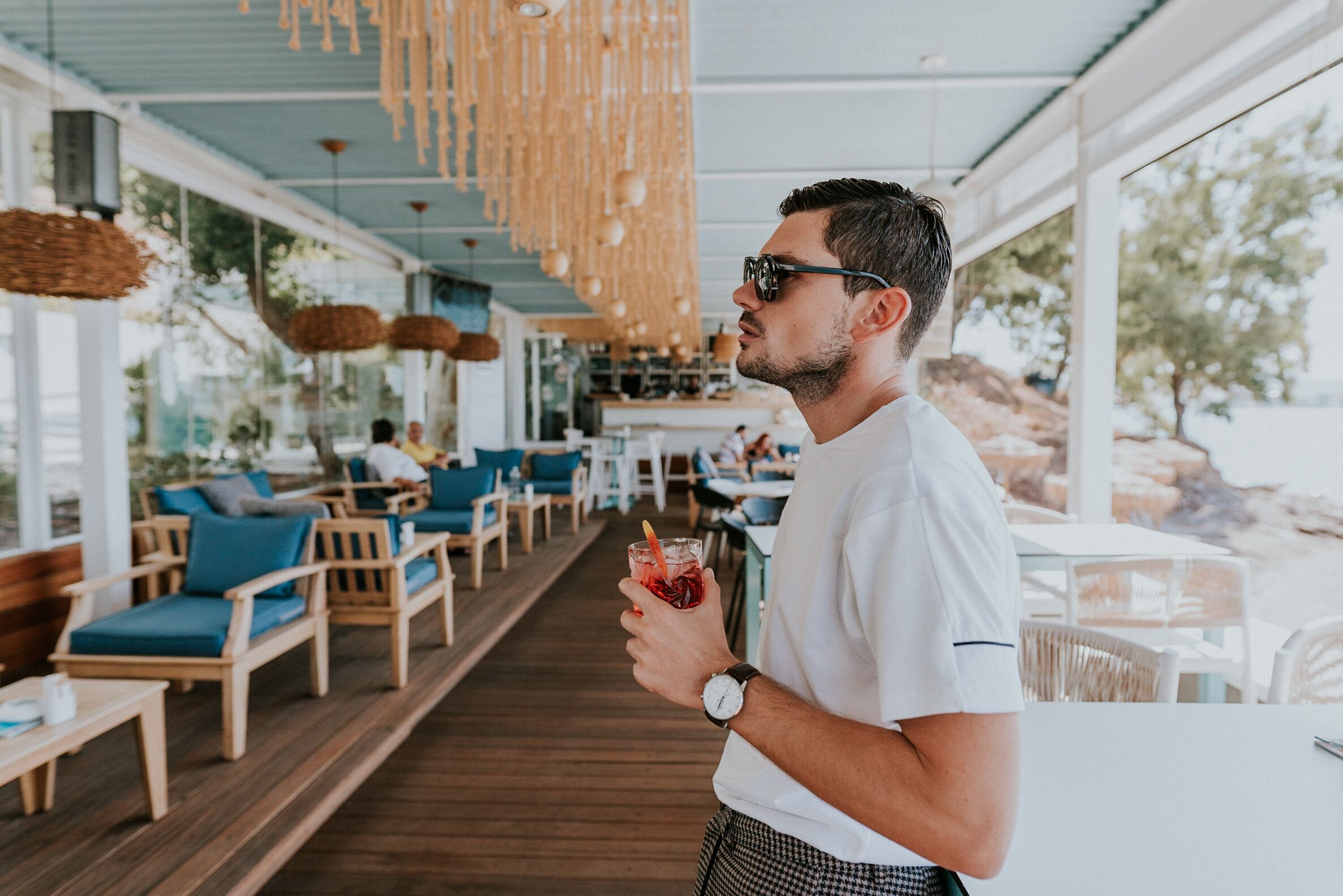 Breakfast, lunch, dinner served; Mediterranean cuisine, beach views 