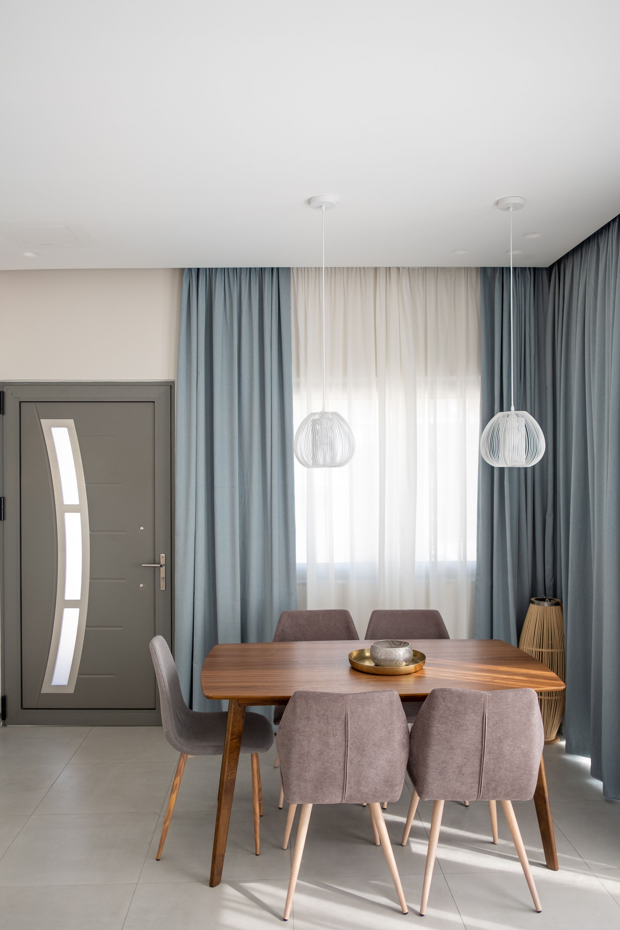 bungalow, sea view | in-room dining