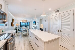 Fridge, microwave, oven, stovetop - OCEAN'S REACH 2D2: 2-Bdrm, Corner/Gulf-Front View, All Amenities Open! (Sanibel Island)