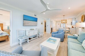 TV, offices - OCEAN'S REACH 2D2: 2-Bdrm, Corner/Gulf-Front View, All Amenities Open! (Sanibel Island)
