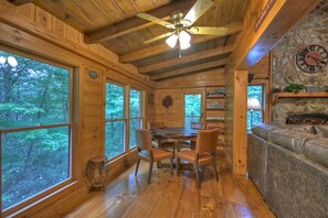 Dining - Falling Leaf - Blue Ridge (Blue Ridge)