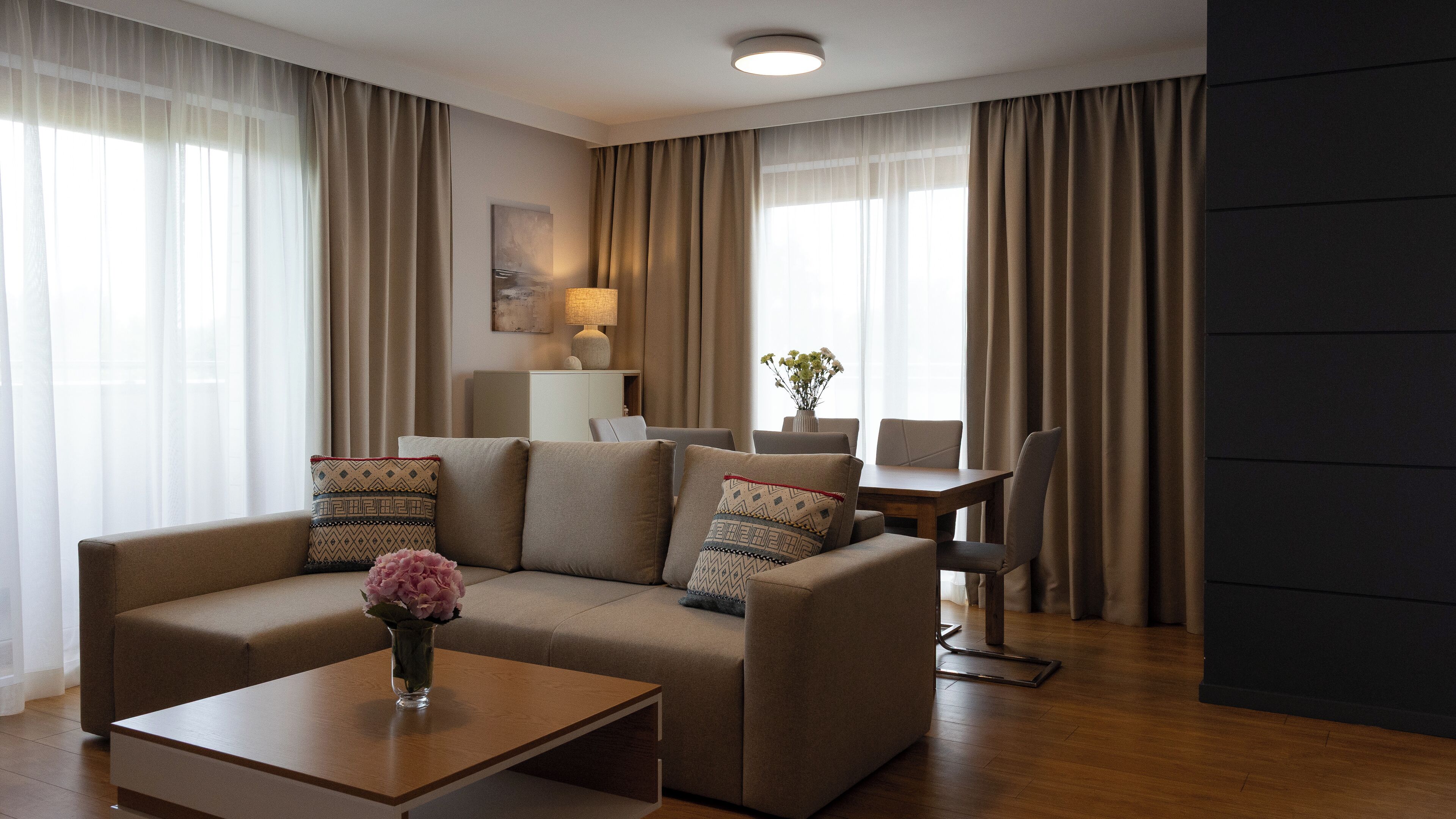 Appartement (72) | Woonruimte | Een flatscreentelevisie