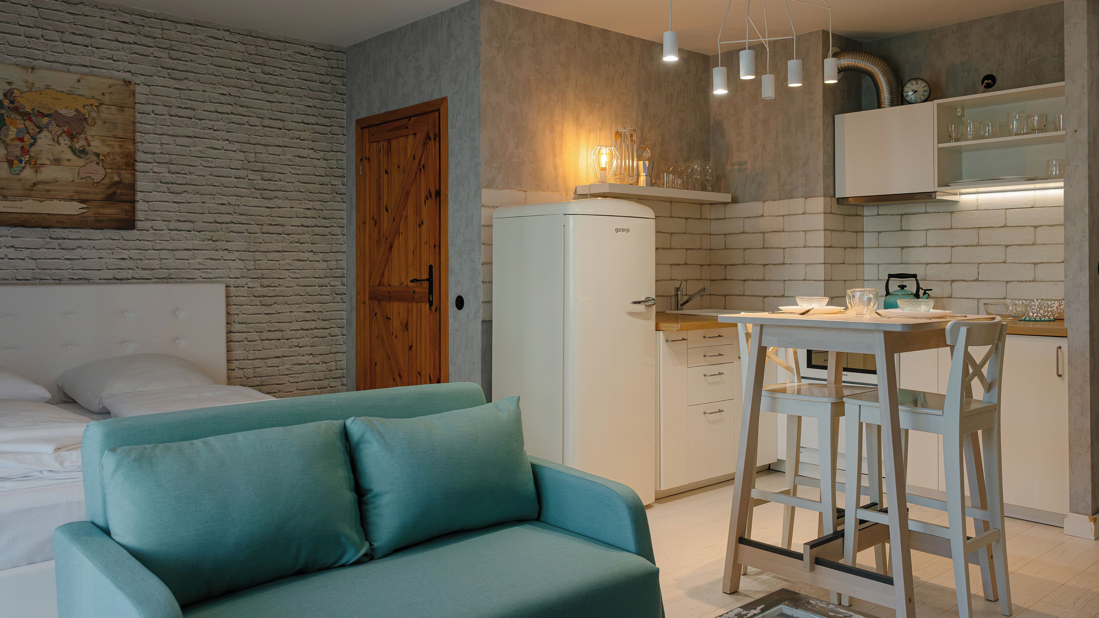  Apartment (83) | Living area