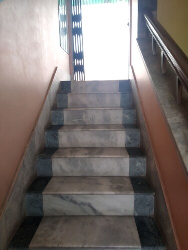 HOLIDAY HOMEt in TOLLYGUANGE Kolkata