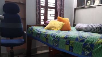 1 bedroom, iron/ironing board, WiFi