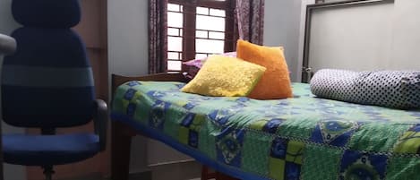 1 bedroom, iron/ironing board, WiFi