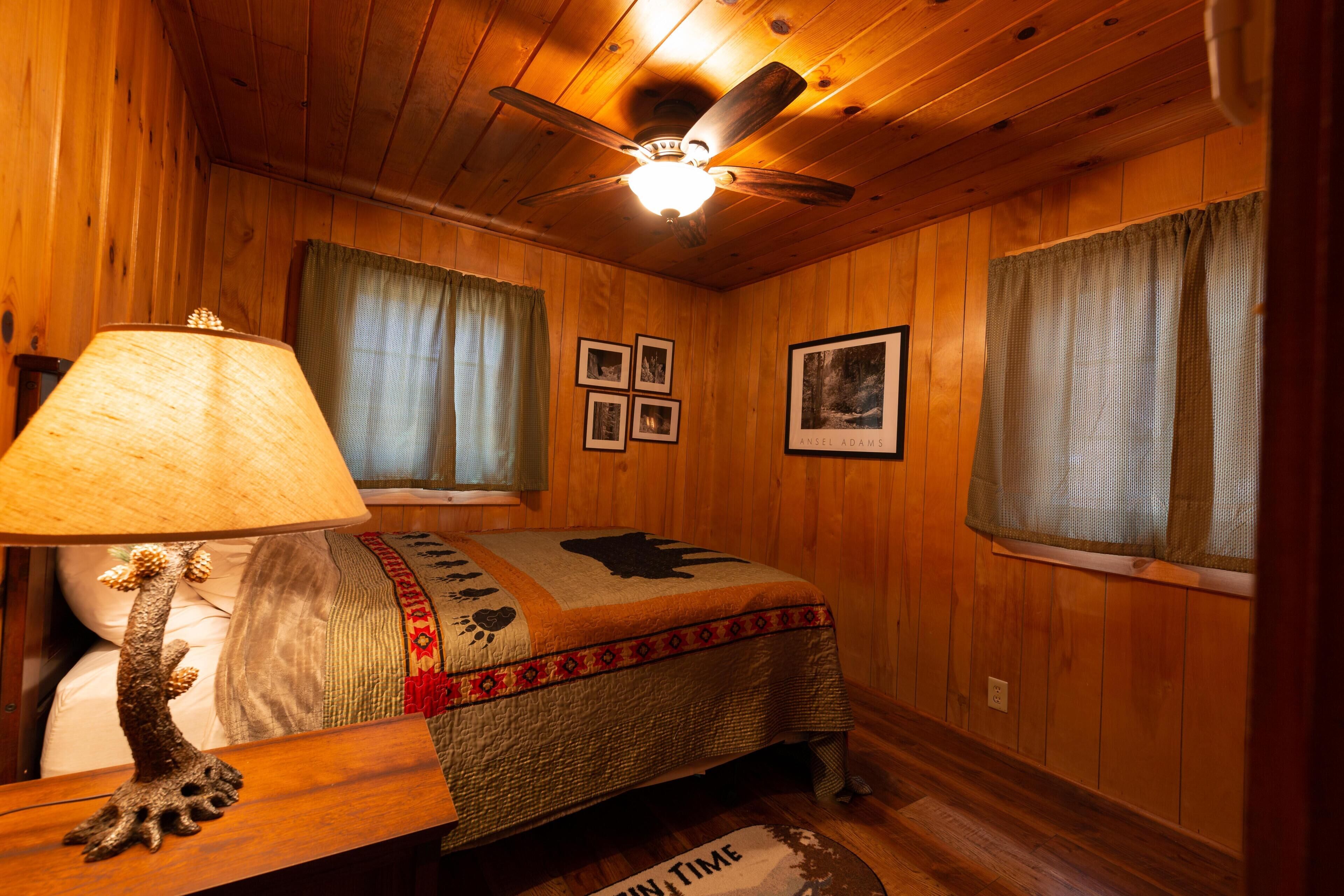 2 bedrooms, internet, bed sheets