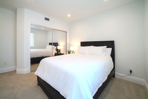 3 chambres, fer et planche à repasser, Wi-Fi, literie fournie