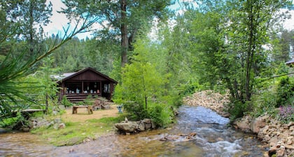 Tizer Botanic Gardens Cabina 1/2 camino entre los parques nacionales de Yellowstone y Glacier