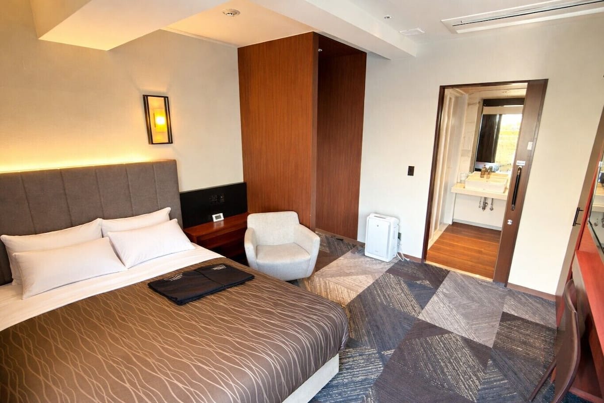 Kahden hengen superior-huone, tupakointi kielletty | Työpöytä, kannettavalle tietokoneelle sopiva työtila