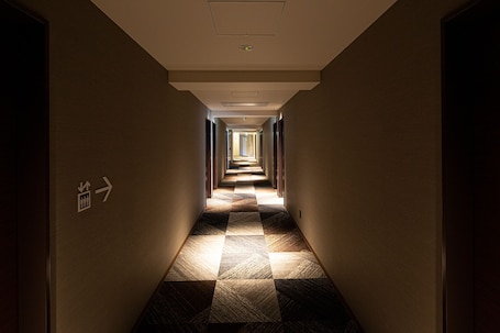 Hallway. PLACE Hotel Ascot