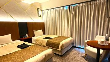 Quarto duplo standard, para não fumantes | 1 quarto, escrivaninha, espaço de trabalho para notebook