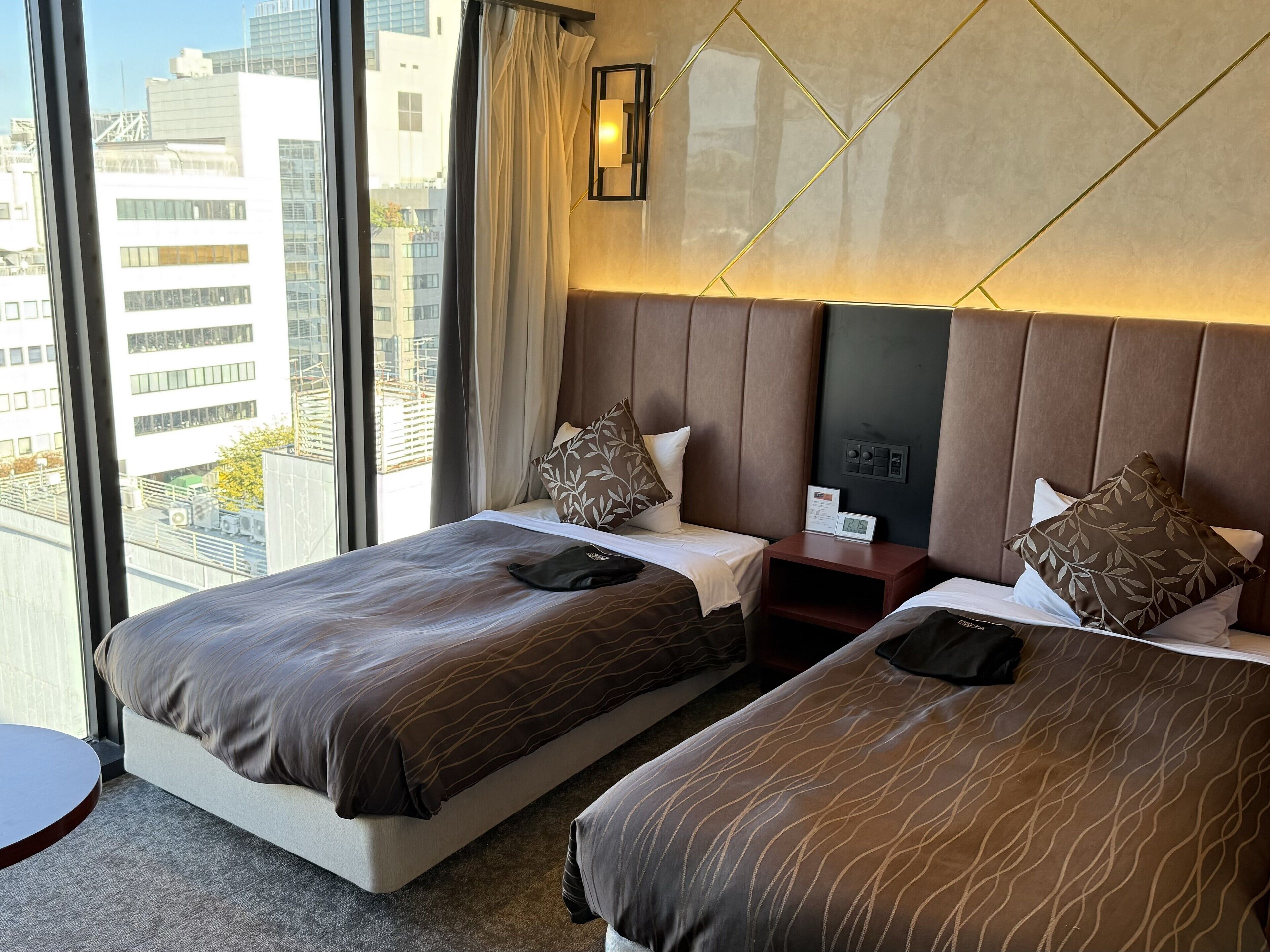 castle view high floor twin room, non smoking | 1 bedroom, desk, laptop workspace, iron/ironing board