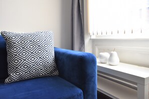 Design Apartment, 2 Bedrooms | Living area