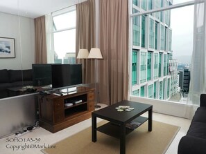 Căn hộ (M) | Khu phòng khách | TV màn hình phẳng 