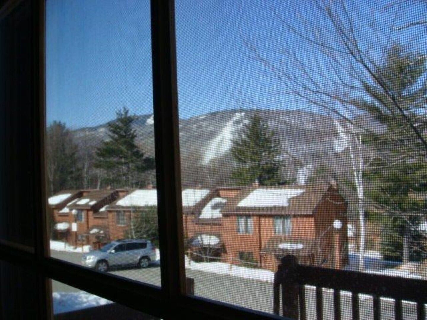 Beautiful 2 bedroom with AC in every room and a great view