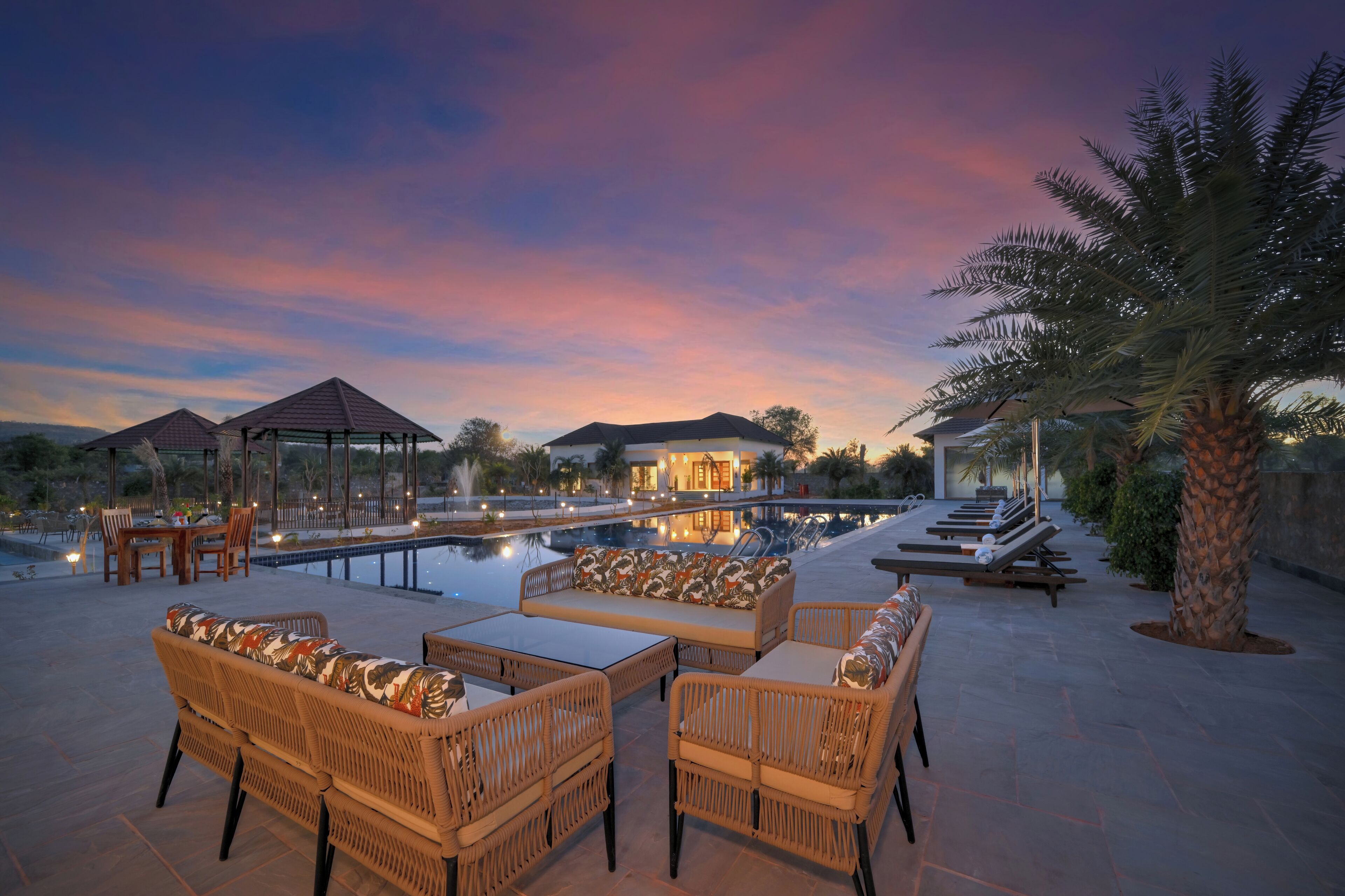 Suite | Desk, laptop workspace, free WiFi, bed sheets