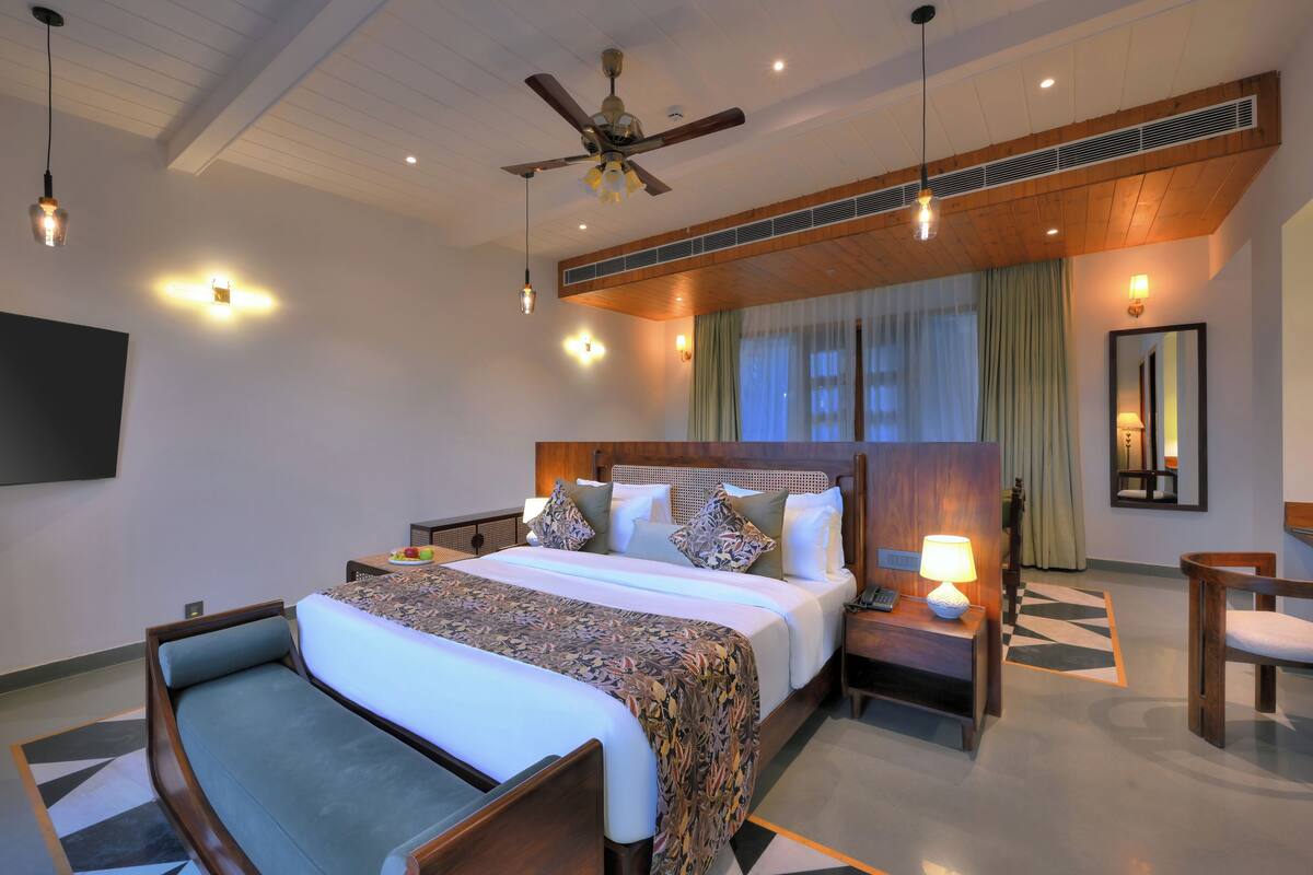 Signature Room | Room service – dining