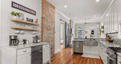 Beautiful 3bed 2Ba Home in Uptown New Orleans! Close to Magazine St/Universities
