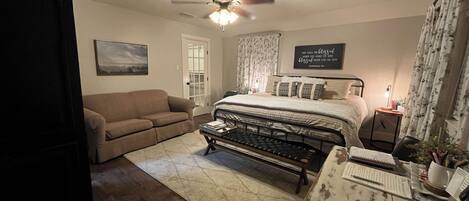 1 Schlafzimmer, Bügeleisen/Bügelbrett, kostenloses WLAN, Bettwäsche