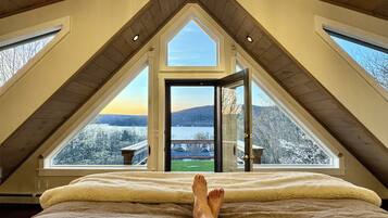 3 sovrum, sÀngtillbehör av högsta kvalitet och skrivbord