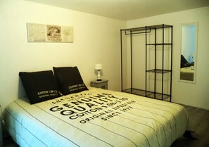 Double Room | Premium bedding, individually decorated, individually furnished, desk