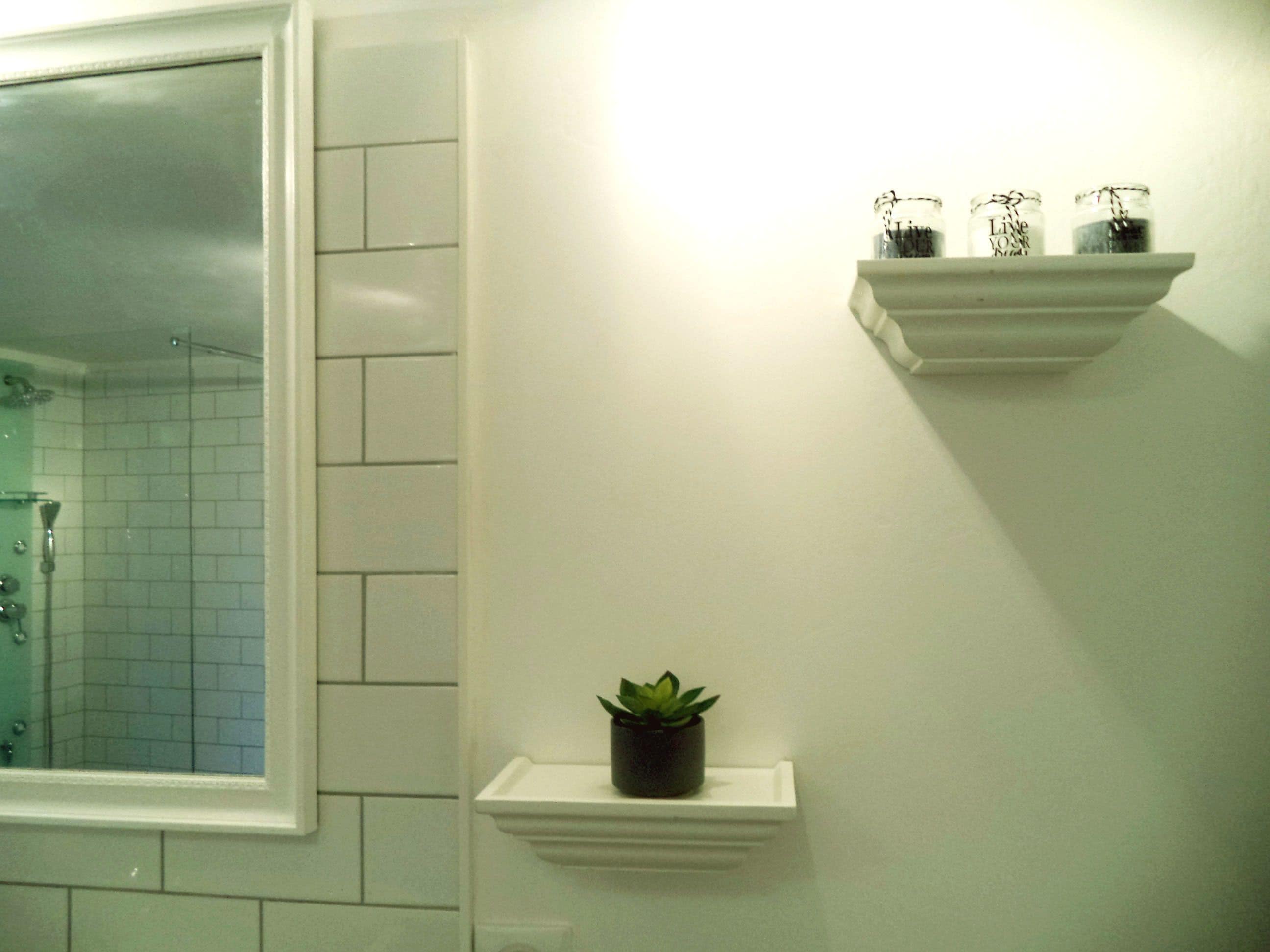 Camera doppia | Bagno | Vasca e doccia separate, asciugacapelli, asciugamani, sapone