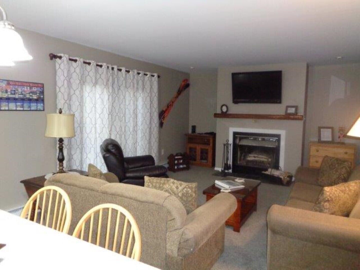 Newly renovated, extra bedding and AC in every room