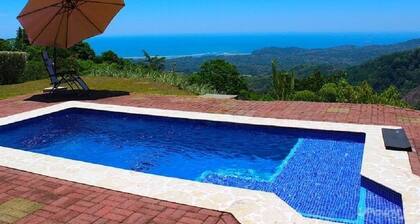 3BR, 2BATH, swimming pool, Ocean/Sunset view, A/C.
