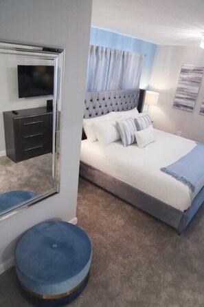 5 bedrooms, iron/ironing board, WiFi, bed sheets - Inspiring Home at Storey Lake!!! (Kissimmee)