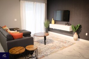 TV, livros